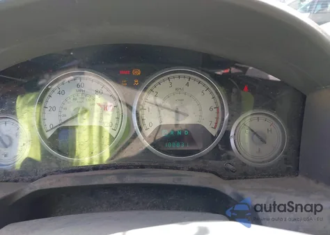 2010 Chrysler Town & Country New Limited from USA, damaged, VIN 2A4RR7DX5AR448779